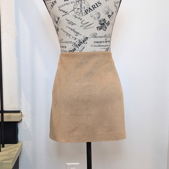JOIE | Women's Tan Faux Suede Mid-Rise Pull-on Mini Skirt - Picture 4 of 4